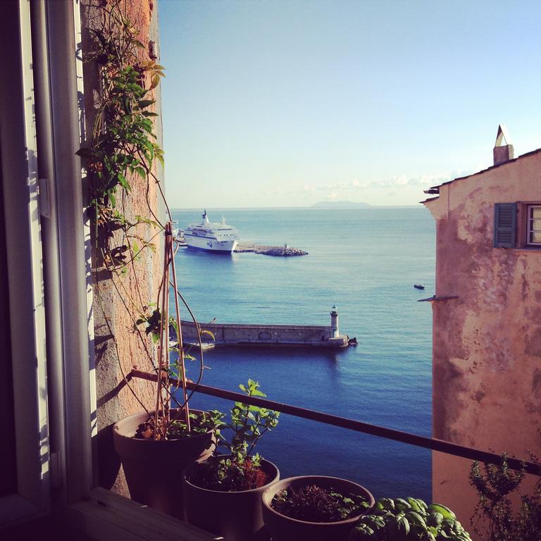Casa Mantinum Au Coeur De La Citadelle Bastia (Corsica) Room photo